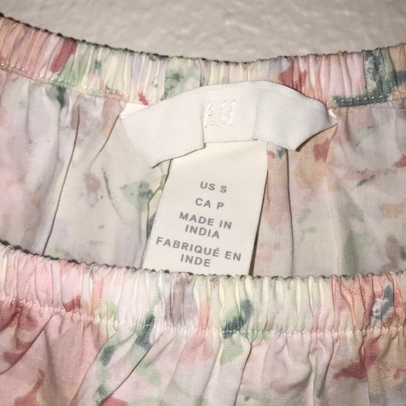 H&M Floral Puff Sleeve Top NWT - Picture 3 of 7